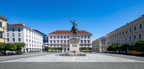 Equestrian statue of Elector Maximilian I on Wittelsbacherplatz, Old Town, Munich, Upper Bavaria,