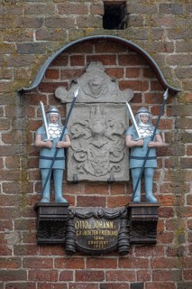Friedland coat of arms with Margraves Otto III and Johann I on the Anklamer Tor, east side, Gothic
