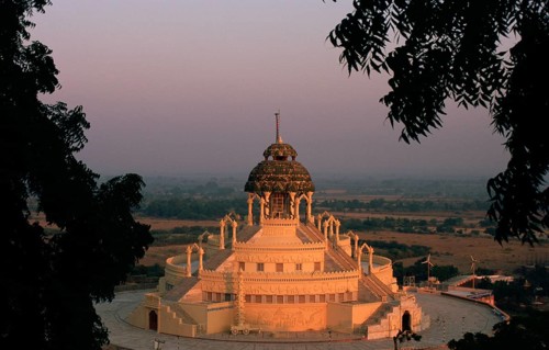 Jaïn temple at Palitana (Gujarat, India), The different floors of the temple symbolize the