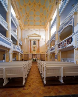 Protestant town church of St Mary with galleries and altar, interior view, residential town of