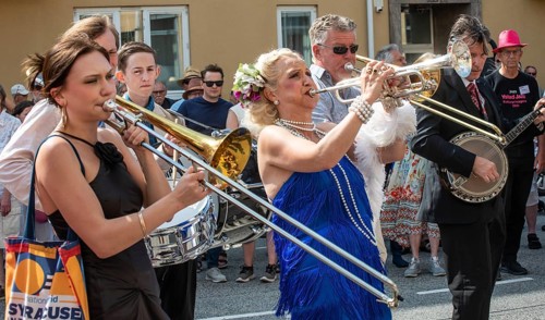 Jazz musicians, The Carling family, play on the street in Ystad in the opening of the Ystad Jazz