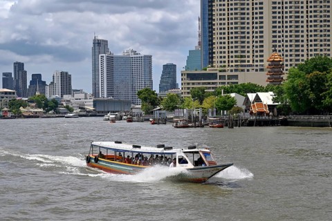 Chao Phraya River Water Taxi, Bangkok, Thailand, Asia