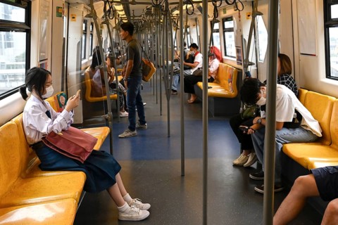BTS Skytrain passengers, Bangkok, Thailand, Asia