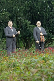Sculptures and memorial to conductor Fritz bush and violinist Adolf bush by Christel Lechner 2017,