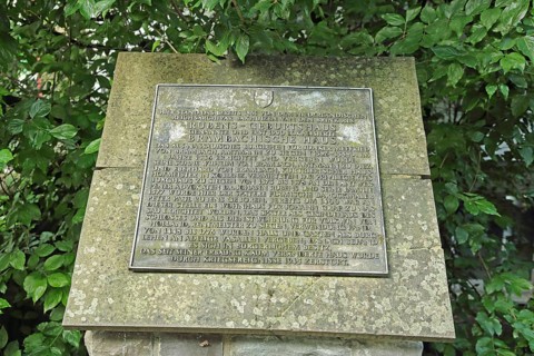 Memorial plaque with inscription and historical text to Peter Paul Rubens' birthplace, monument,