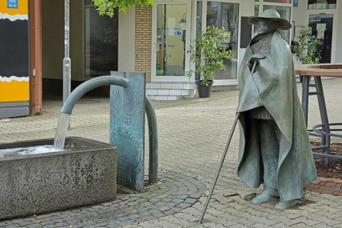 Sculpture Shepherd's Fountain Herd of Cows with Shepherd by Wolfgang Kreutter 1986, bronze,