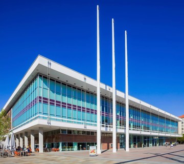 The Kulturpalast Dresden is a modernist GDR building by the architect Wolfgang HÃ¤nsch