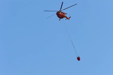 Helicopter, helicopter, fire-fighting helicopter, close, blue sky, fire, Falassarna, West Crete,