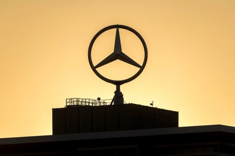 Merdedes star, Daimler, Mercedes-Benz, corporate headquarters, evening atmosphere, after sunset,