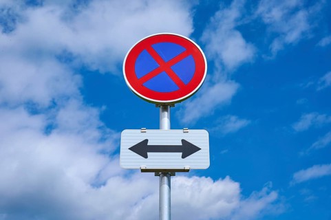 No Parking Sign, Direction, Sky, Clouds, Ossiach, Lake Ossiach, Carinthia, Austria, Europe