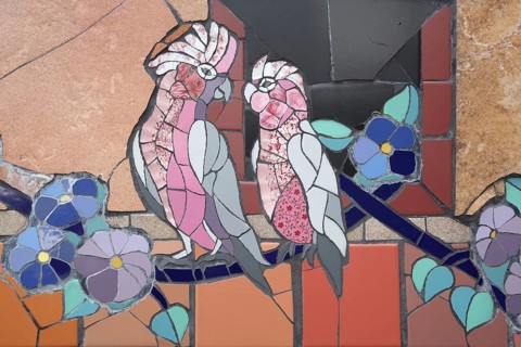 Wall mosaic with pink cockatoo by Isidora Paz Lopez 2019, cockatoo, parrots, bird figures, pink,