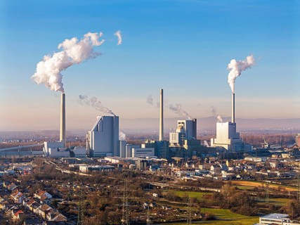 Grosskraftwerk Mannheim AG, GKM, hard coal-fired power plant generates electricity and district