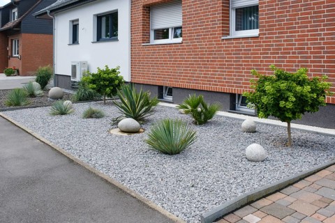 Modern front garden with stone surface, gravel garden, North Rhine-Westphalia, Germany, Europe