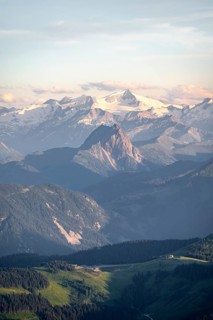 Evening atmosphere, view of GroÃŸvenediger and Venediger group in the Hohe Tauern, in front GroÃŸer