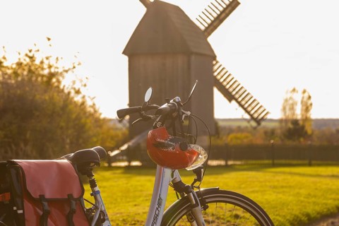 Symbolic image Resting at the Schkortitz windmill on an e-bike tour in the Leipzig countryside