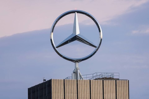 Merdedes-Stern, Daimler, Mercedes-Benz, Group Headquarters, Stuttgart-Untertürkheim,