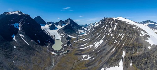 Kaskasavagge valley with Kaskapakte glacier and mountains, Kaskasatjakka mountain, Kuopertjakka and
