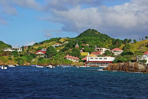 Caribbean, French Antilles, Guadeloupe, Les Saintes, Terre de Haut, houses in the bay of the