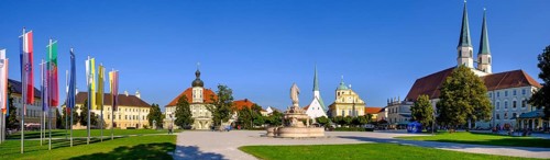 Pilgrimage, Chapel Square with the Chapel of Mercy, Altötting, Upper Bavaria, Germany, Europe