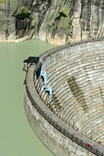 Spitallamm arch gravity dam on the Grimselsee reservoir, Guttannen, Canton Bern, Switzerland,
