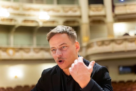 SemperOperaball is back! After a three-year break due to the pandemic, the Semper Opera will open