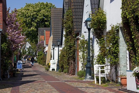 Seitenstrasse at Wyk auf Föhr, Schleswig-Holstein, Germany, Europe