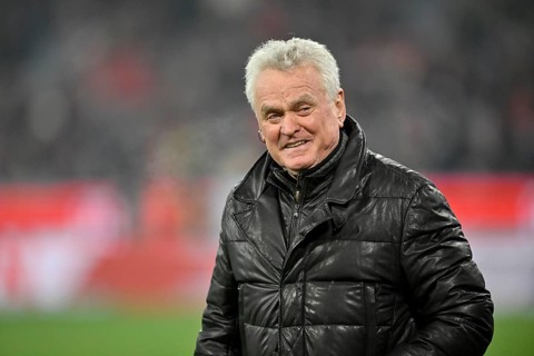 Former national goalkeeper Sepp Maier, FC Bayern Munich, team-mate of Franz Beckenbauer, smiles,