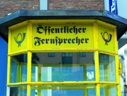 Public telephone, Schlachte, Bremen, Germany, Europe