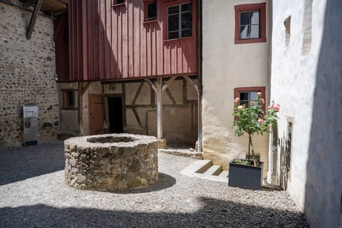 The inner courtyard with fountain of Hohenklingen Castle near Stein am Rhein, Canton Schaffhausen,