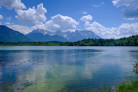 Barmsee, Karwendel mountains in the background, Krün, Werdenfelser Land, Upper Bavaria, Bavaria,