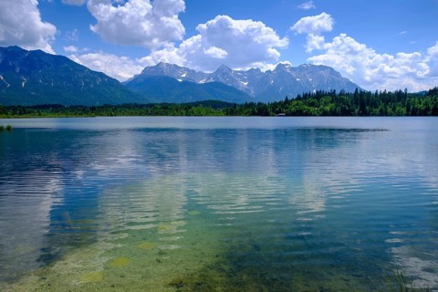 Barmsee, Karwendel mountains in the background, Krün, Werdenfelser Land, Upper Bavaria, Bavaria,