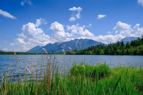 Barmsee, Karwendel mountains in the background, Krün, Werdenfelser Land, Upper Bavaria, Bavaria,
