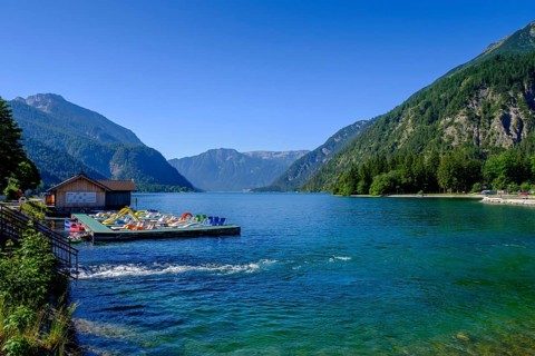 Bathing beach with boat hire, near Achenkirch, Achensee, Tyrol, Austria, Europe