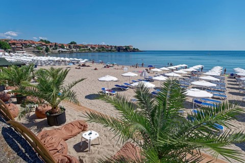Beach with beach huts, restaurants and cafés on the Bay of Burgas on the Black Sea. Sozopol,