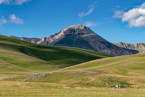 Mountain landscape around the Campo Imperatore high plateau in the Gran Sasso and Monti della Laga