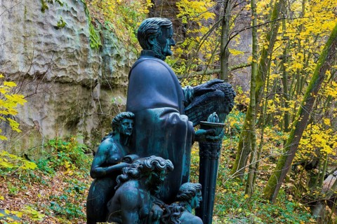 Richard Wagner monument in Liebethaler Grund