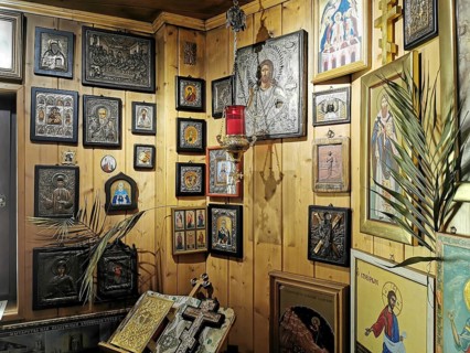 Church of the Orthodox parish of St Nektarios in Bischofsheim a. d. Rhön, Rhoen, district of