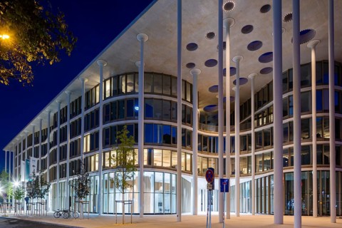 SAB Forum, designed by London-based architects ACME, 165 million euros. The Forum is a column