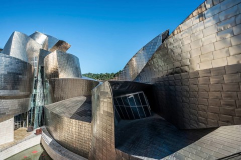Guggenheim Museum Bilbao, architect Frank O. Gehry, Bilbao, Basque Country, Spain, Europe