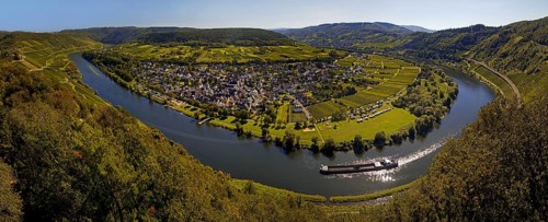Panoramic view of the meandering Moselle from the Prinzenkopf Tower, Pünderich,