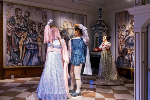 Winter exhibition Three Hazelnuts for Cinderella