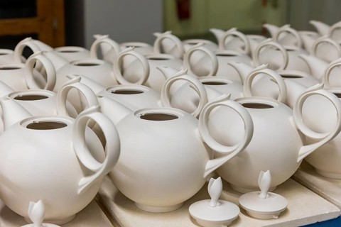 Meissen is the oldest porcelain manufactory in Europe and has stood for unique craftsmanship since