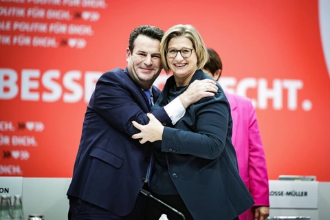 (L-R) Hubertus Heil, Bundesminister fuer Arbeit und Soziales, und Anke Rehlinger, MdB, SPD,