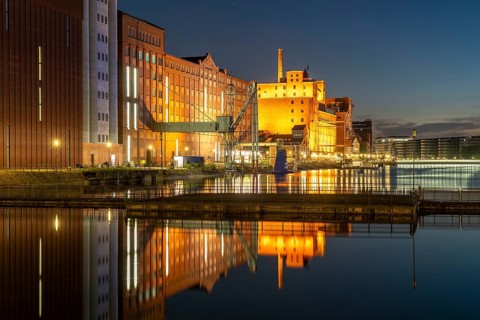 The inner harbour, in Duisburg, building Küppersmühle, and Werhahn-Mühle on the right, North