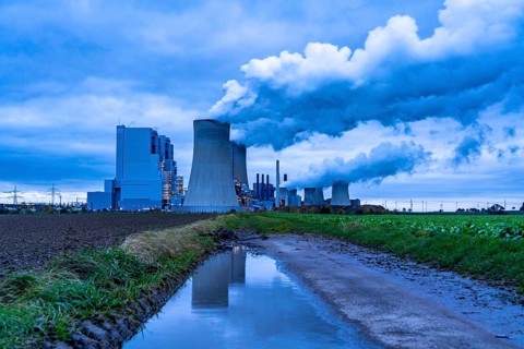 Neurath lignite-fired power station, power station units A, E, cooling towers, town of