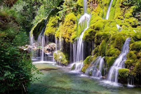 The Oasi Cascate Capelli Di Venere waterfall, also known as Fontana Capello, is located in the