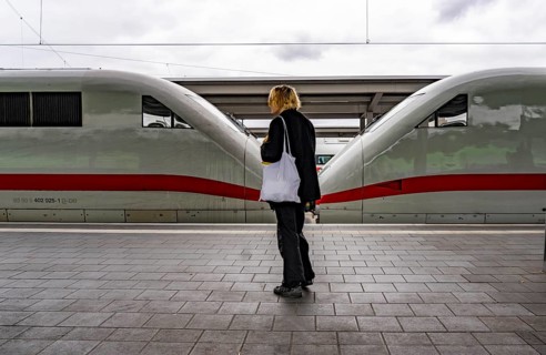 ICE train on the platform at Dortmund Central Station, North Rhine-Westphalia, Germany, Europe
