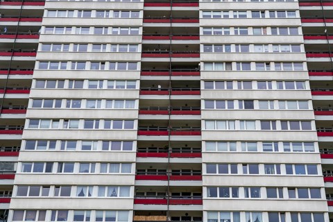 Duisburg-Hochheide, large housing estate Wohnpark Hochheide, 6 20-storey tower blocks with over