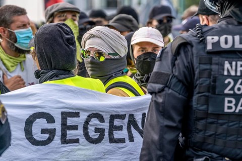 Demonstration against the AFD party conference in Essen, blockade of AlfredstraÃŸe, bridge over the
