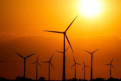 Sunset at a wind farm, Mallnow